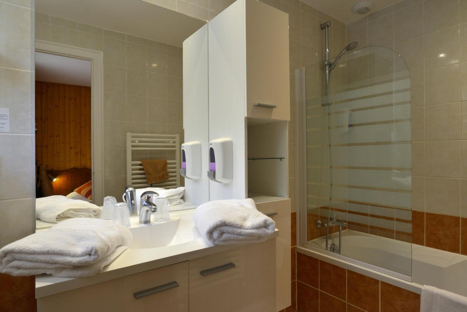 Auberge De La Dranse Шатель Экстерьер фото